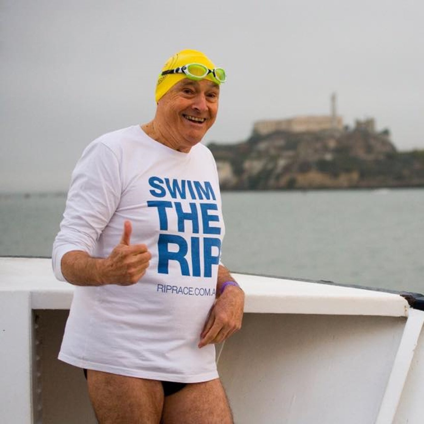 100NO 561: Andrea Bocelli congratulates 78yo Don Riddington as he swims ...