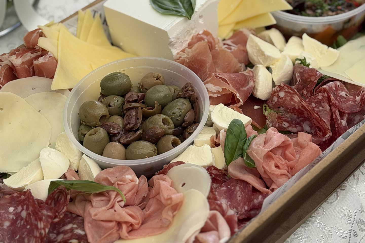 Cafe-Va-Bene-Catering-01