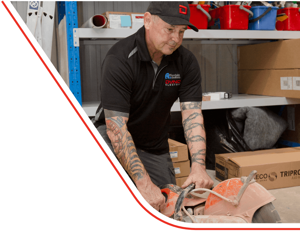 Mask Group 3 Dyno electric staff