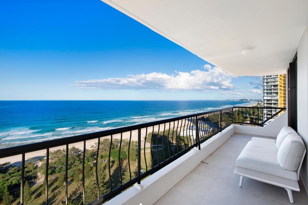 Where to stay: Gold Coast - Fire Australia