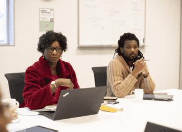 FGC07659 Having a meeting