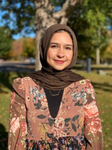 Aamna Qureshi author photo