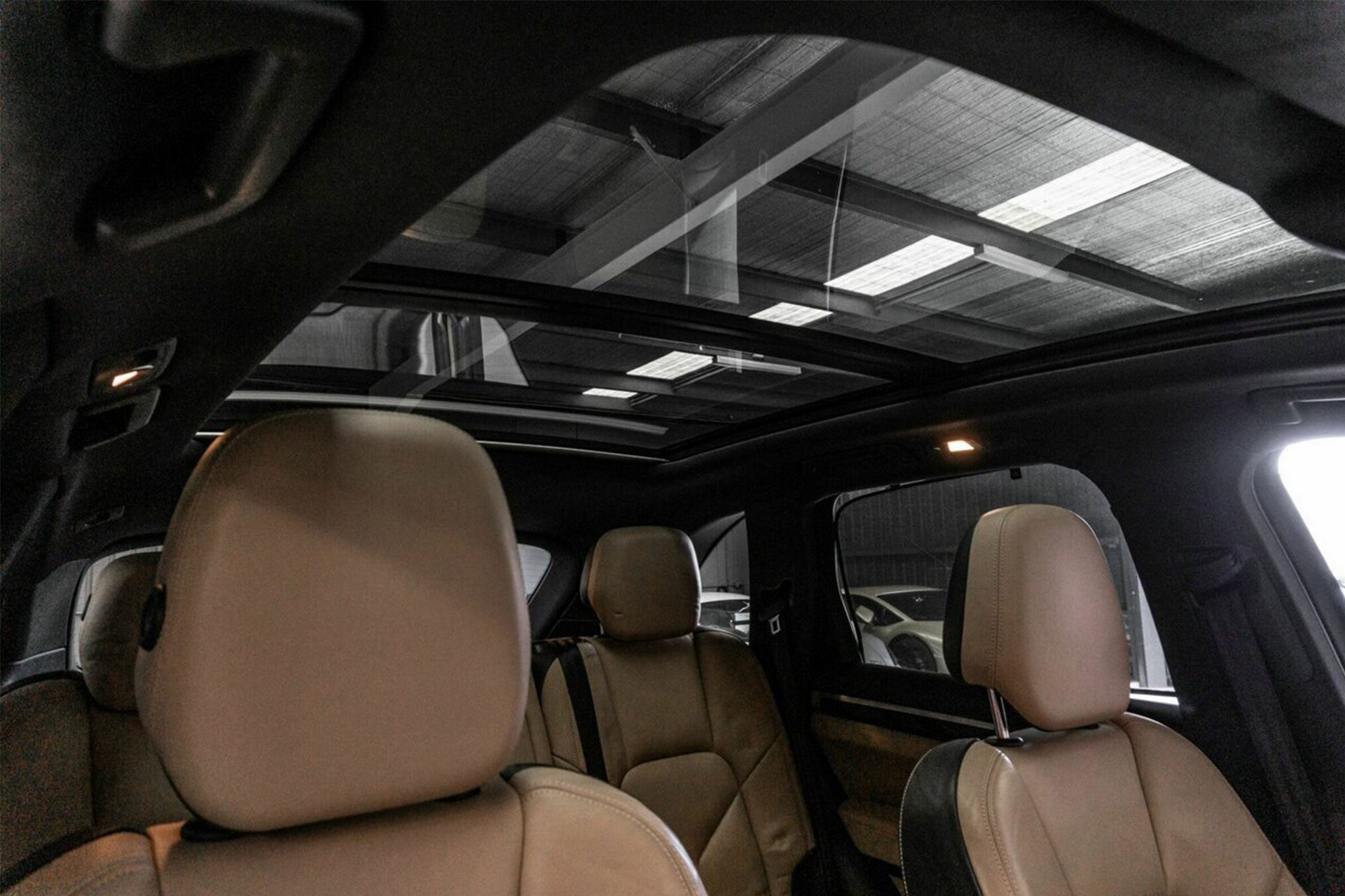 2015 Porsche Cayenne Halo Rentals Luxury Car Hire in Brisbane