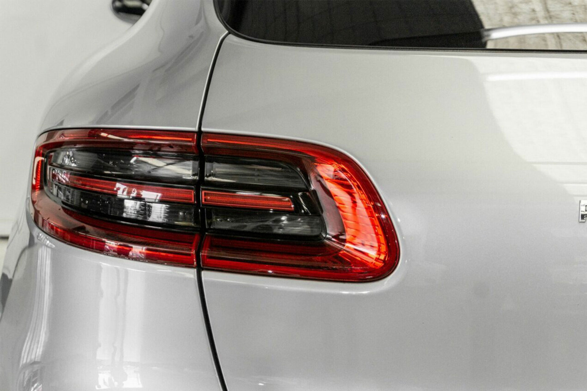 2016 Porsche Macan Halo Rentals Luxury Car Hire in Brisbane