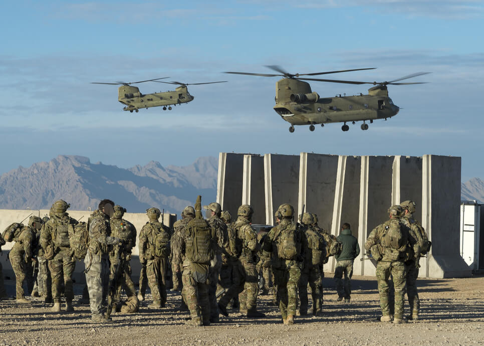 2012 - Afghanistan - Loading up full (1)