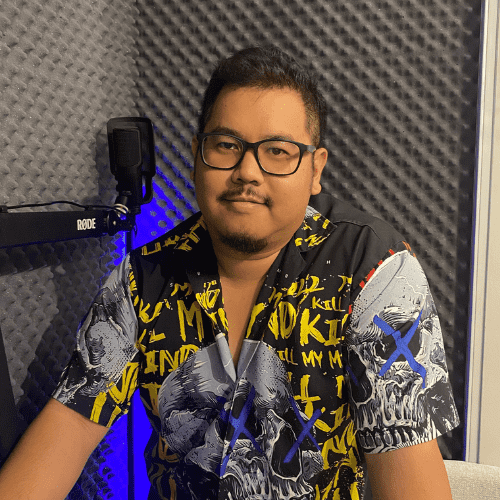 Chutwat Thammachat - "Arm" a sound engineer and producer at Podwave Studios