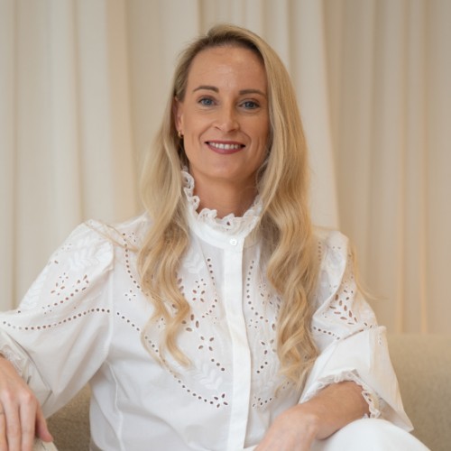 Carly Veldhuyzen Carly Veldhuyzen