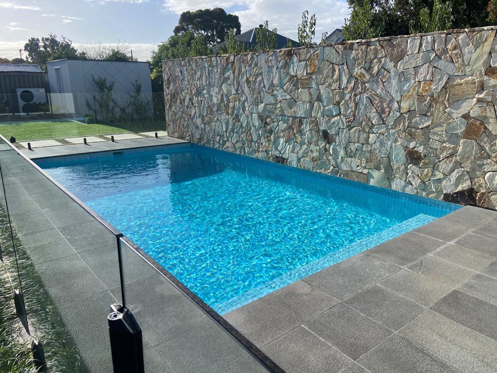swimming-pool-construction
