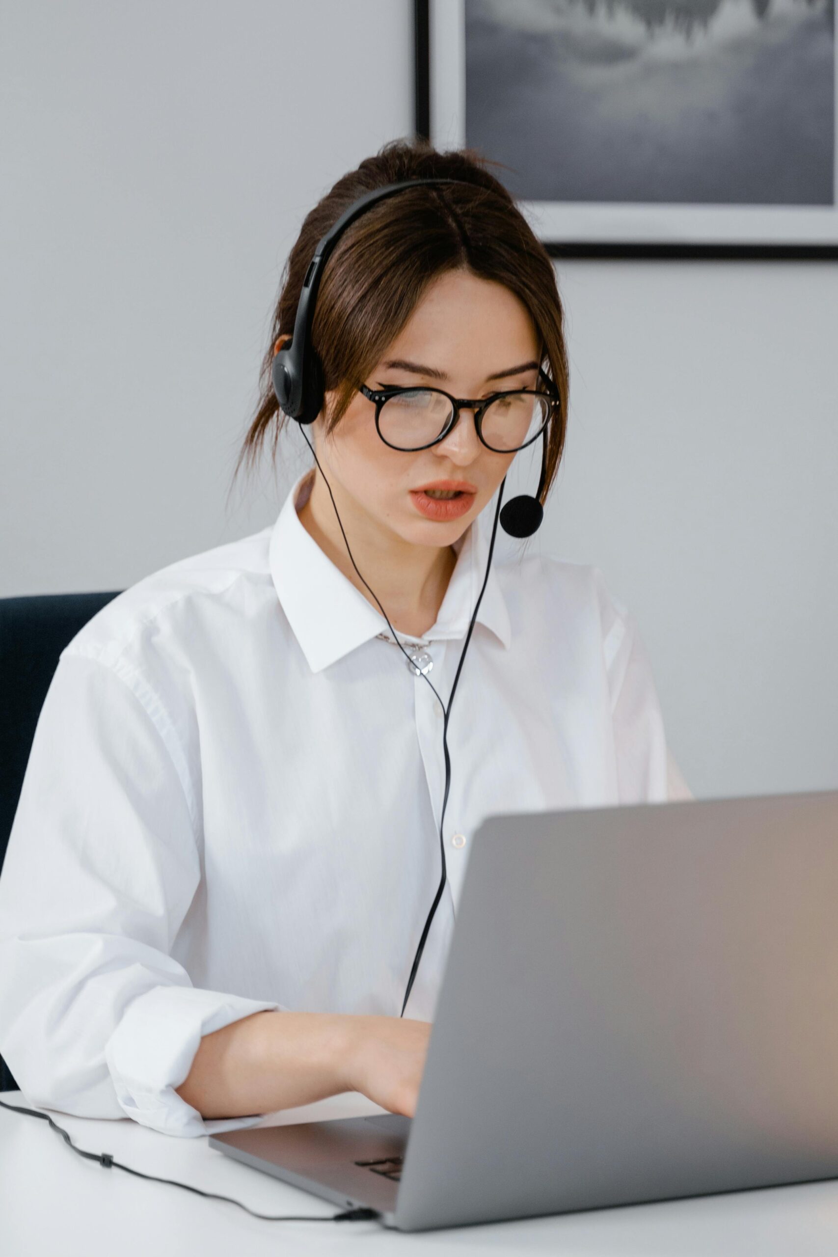 HIPAA-compliant virtual assistant supporting audiology practices with secure patient scheduling, insurance verification, and documentation management